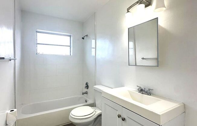 1 bed, 1 bath, $1,750, Unit 16890-6