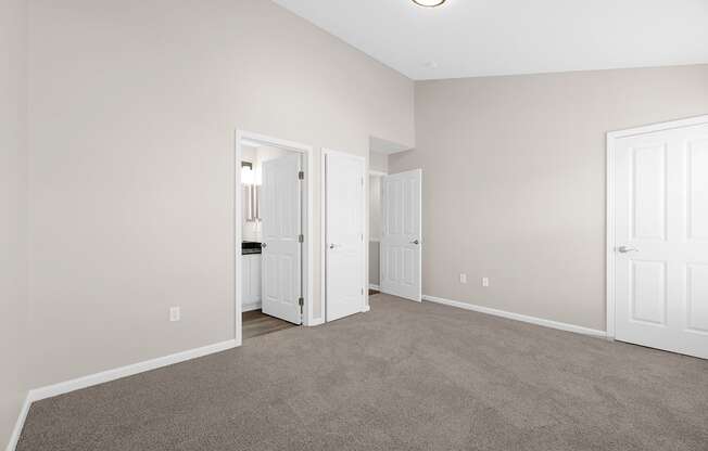 Carpeted Bedroom at Traditions at Slate Ridge, Reynoldsburg, 43068
