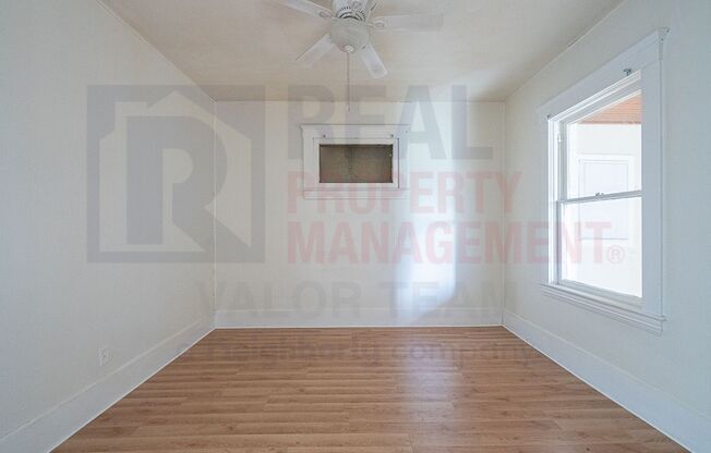 Inviting 3 Bed 1 Bath Single Family Home