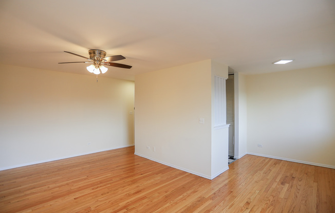 6161 N WINTHROP