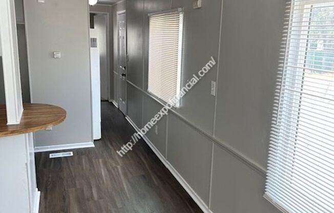 3 beds, 1 bath, $1,695