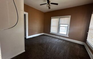 3 beds, 2 baths, $950