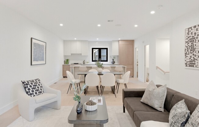 3 beds, 3.5 baths, 2,829 sqft, $7,500, Unit 3