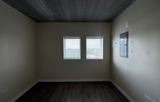 2 beds, 1 bath, 826 sqft, $2,500, Unit 708