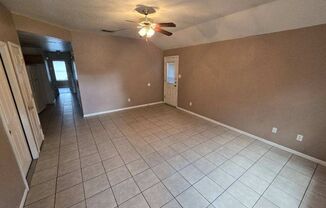 2 beds, 1.5 baths, $900, Unit C