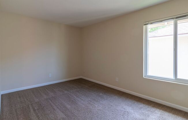 Pinewood Apartments