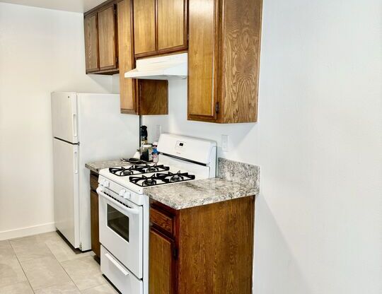 1 bed, 1 bath, $2,147, Unit 7