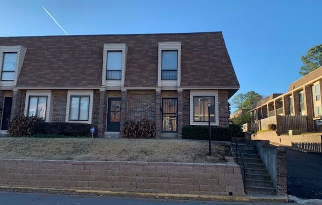 2BD/1.5BA Townhouse located inGermantown!