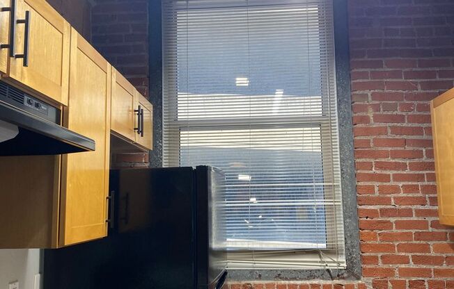 1 bed, 1 bath, 690 sqft, $1,260, Unit 510