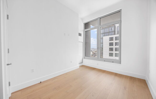 575 4 AVE