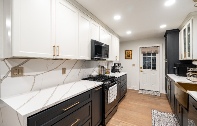 555 N 105 ST