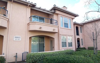 Cute and Cozy 1Br/1Ba Condo in Gated Community of Morada - Bernardo Vista Del Lago