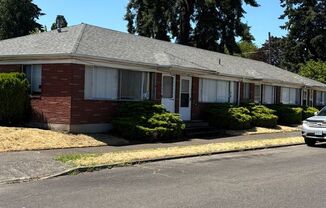LSBRWY - 7508 NE Broadway