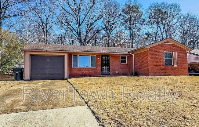 2644 COURTNEY DR