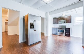 AVAILABLE July - Huge UPDATED 5 Bedroom, 2 Bath Home in South Side Slopes w/ Garage Attached!