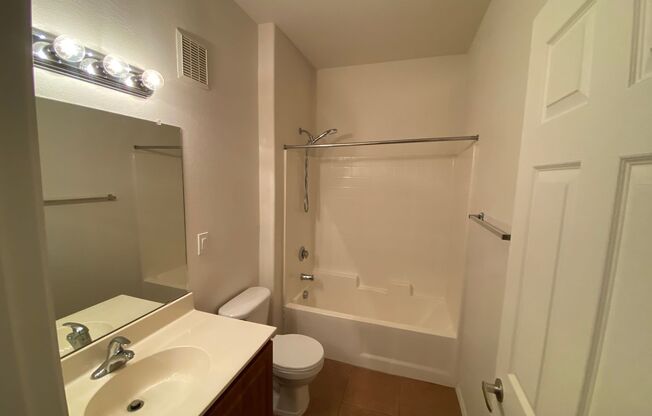 2 beds, 2 baths, $1,695, Unit # 2060