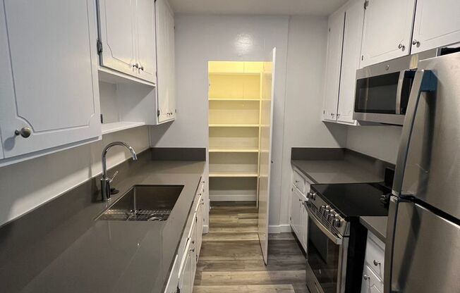 1861 Van Ness Ave