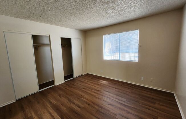 2 beds, 2 baths, 918 sqft, $1,175, Unit Unit B