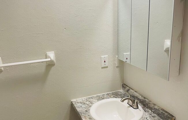 Studio, 1 bath, $795, Unit Unit F