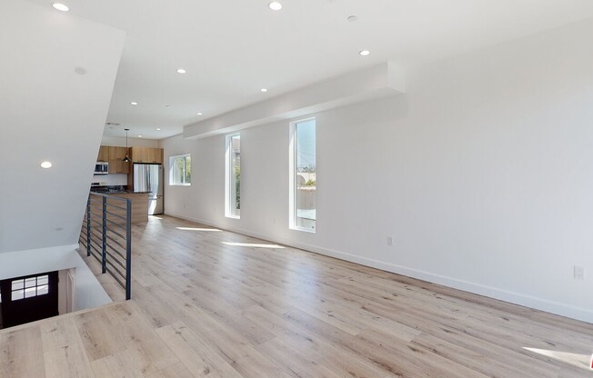 2304 HAUSER BLVD