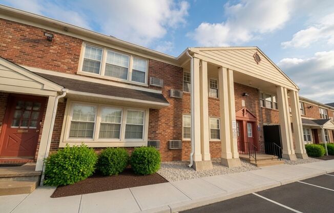 Town House Apts