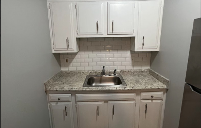 1 bed, 1 bath, 730 sqft, $999, Unit Unit 7