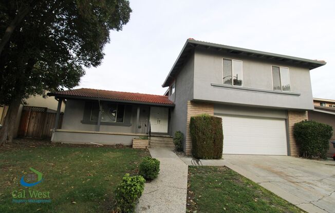 $4595 - Large spacious updated 4 Bed/2.5 Bath Home With Pool in San Jose