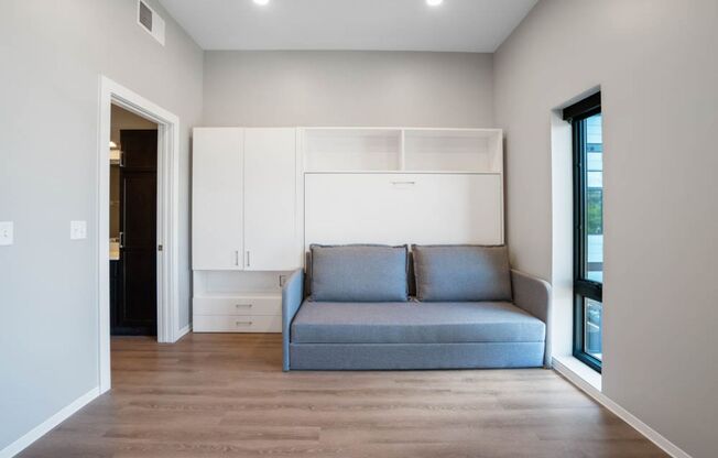 Studio, 1 bath, 390 sqft, $895, Unit 2322