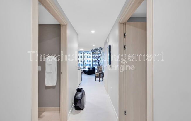 1000 Brickell Plz