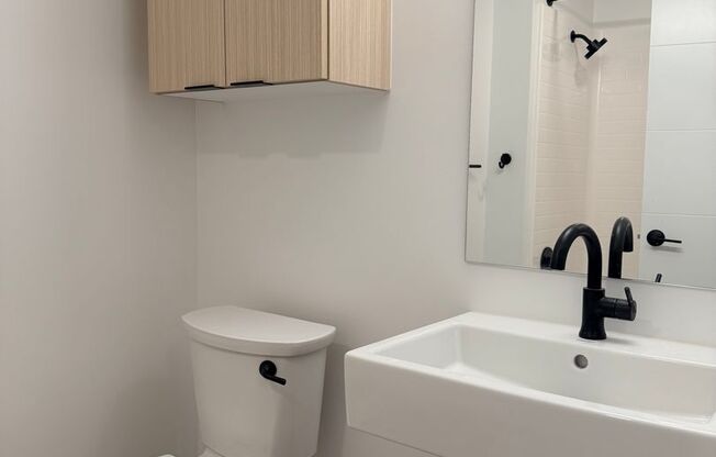 Studio, 1 bath, 440 sqft, $2,050, Unit 606