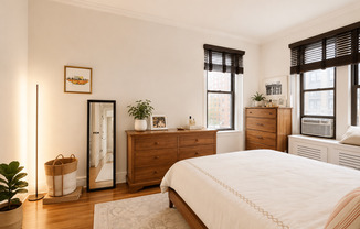 71 W 12 St