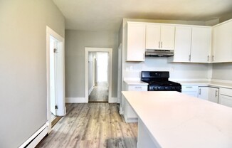 5 beds, 1 bath, 1,600 sqft, $3,800, Unit 2