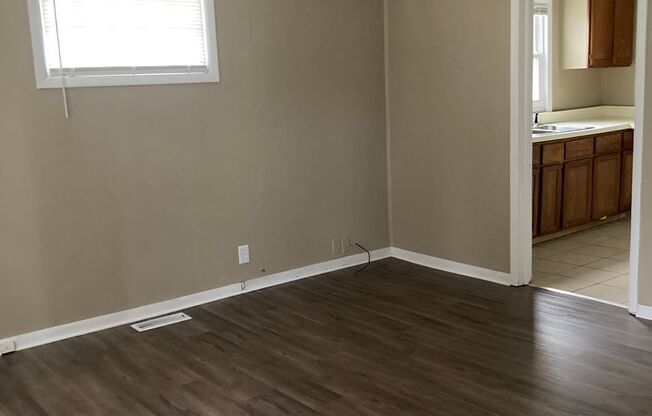 *Move in special*3 bedroom house-large bonus room