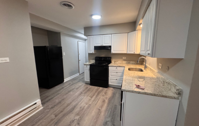 3115 3125 W 79 ST