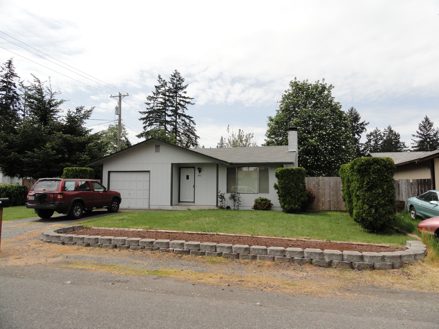 Very Nice 3 Bedroom 1 3/4 Bath Rambler in Spanaway!