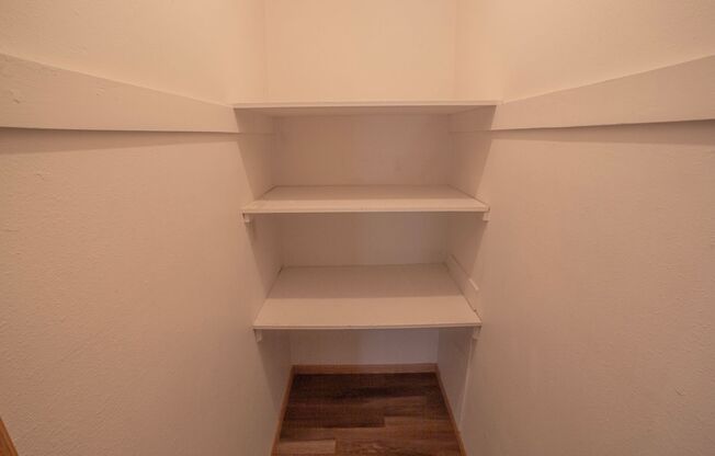 2 beds, 1 bath, 805 sqft, $820, Unit 1346-219