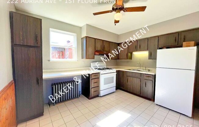 222 ADRIAN AVE