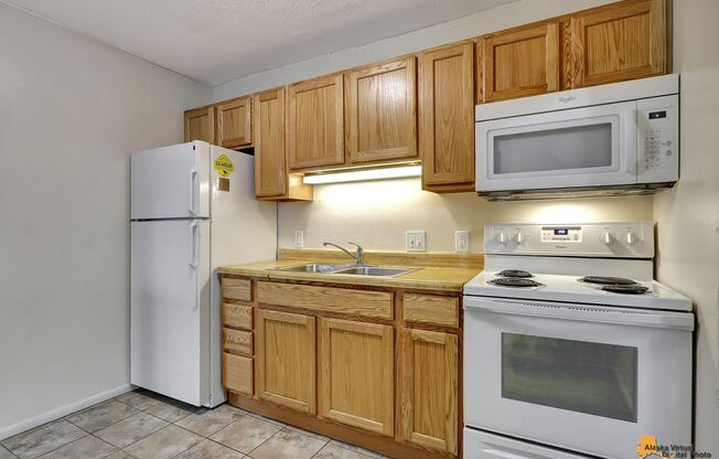 1 bed, 1 bath, $1,100, Unit 3