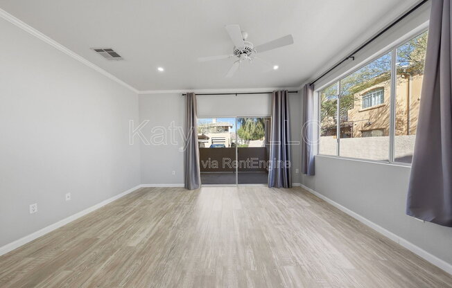 2 beds, 1 bath, 855 sqft, $1,500, Unit Apt 1053