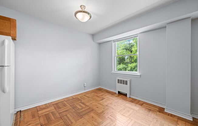 2 beds, 1 bath, 942 sqft, $1,775, Unit 101