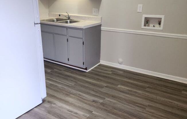 1 bed, 1 bath, 495 sqft, $795, Unit 5755-2