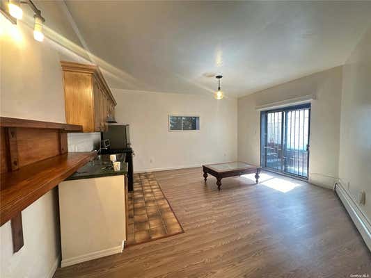 1 bed, 1 bath, $2,100