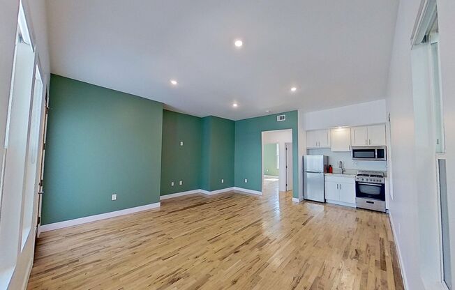 1325 N. Bush St.