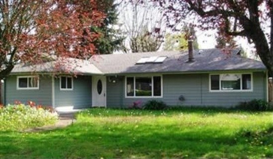 3 Bed 1 Bath Updated SFR in Renton Highlands