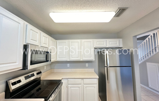 AVAILABLE NOW - Fort Walton Beach townhome!