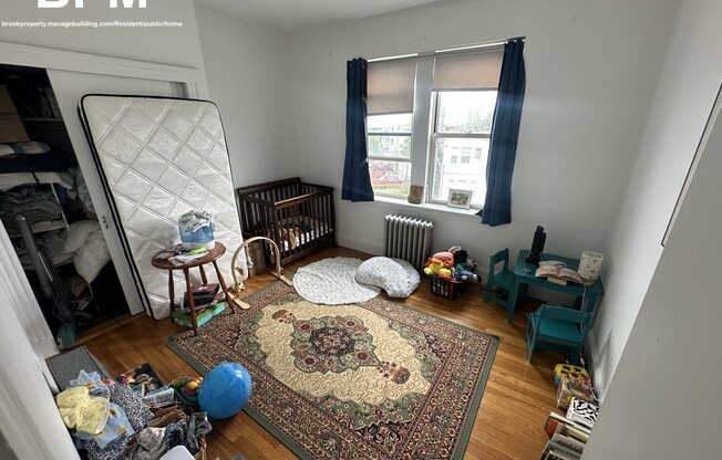 2 beds, 1 bath, $2,900, Unit 12