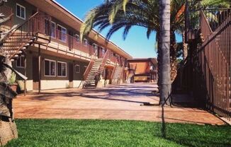 Woodlawn Apartments