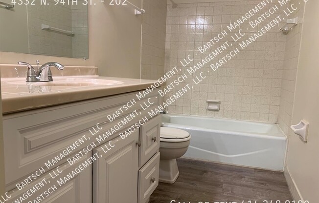 4332 N 94 ST
