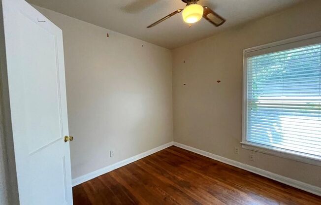 3 beds, 1 bath, $2,200