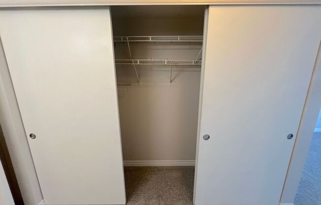 2 beds, 2 baths, $1,395, Unit UNIT 2004